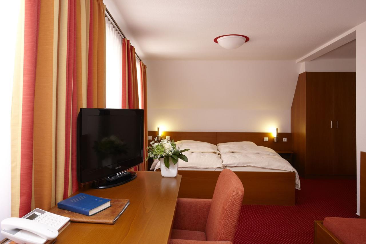Brauereigasthof-Hotel Roter Ochsen Ellwangen Exteriér fotografie